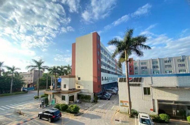 燕罗街道带装修厂房出租1218平，一手房东停车方便可进大车