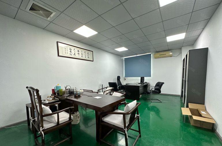 20元福永新和楼上整层2000平精装修厂房出租