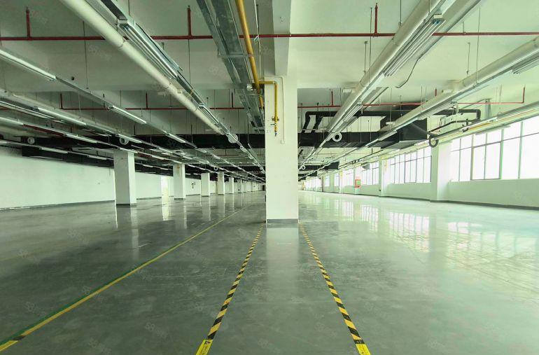 300平起租福永地铁口新出一二楼2000平带装修厂房仓库出租