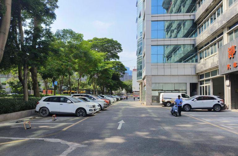 福永塘尾地铁站原房东独院一楼2000平米精装修厂房仓库出租