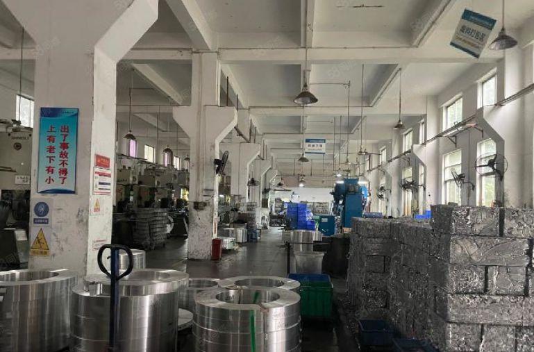 13元一方！惠阳秋长新出一楼1200平带牛腿厂房仓库低价出租