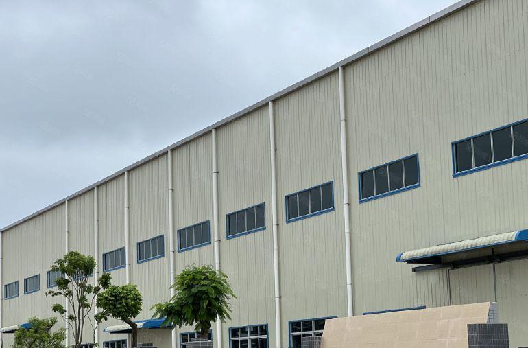 博罗泰美单一层2335平方起租10米高红本原房东空地3万平方