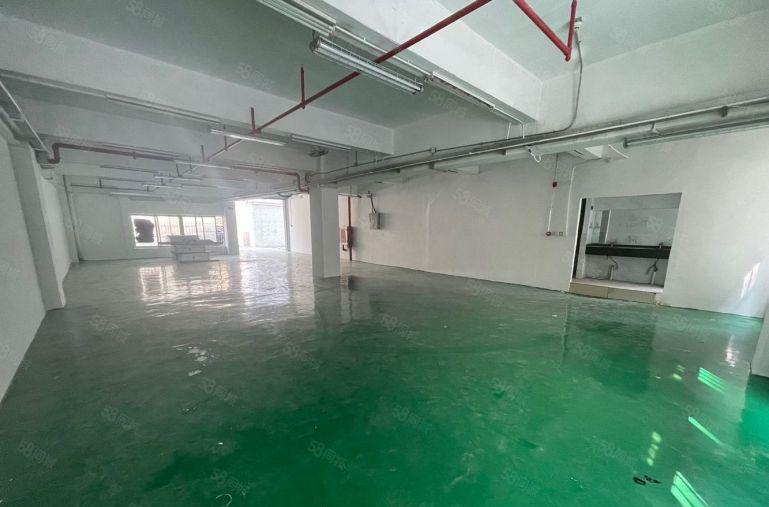 龙华富士康西门一楼310平方厂房仓库招租