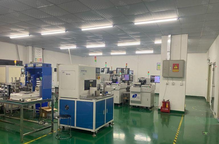 龙华石观工业区，精装修厂房700平出租，租金便宜可分租