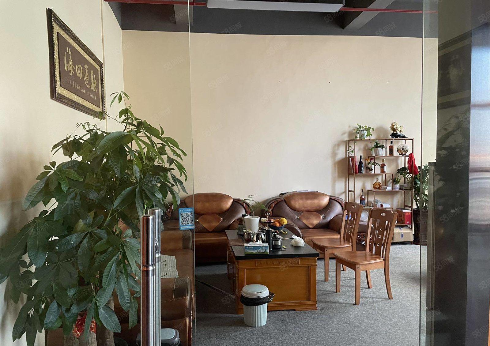 龙华大浪商业中心附近400平精装写字楼厂房出租