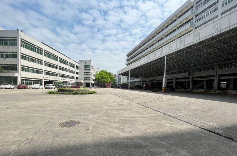 龙华元芬大型物流园高台物流仓2000平丙二类消防可分租