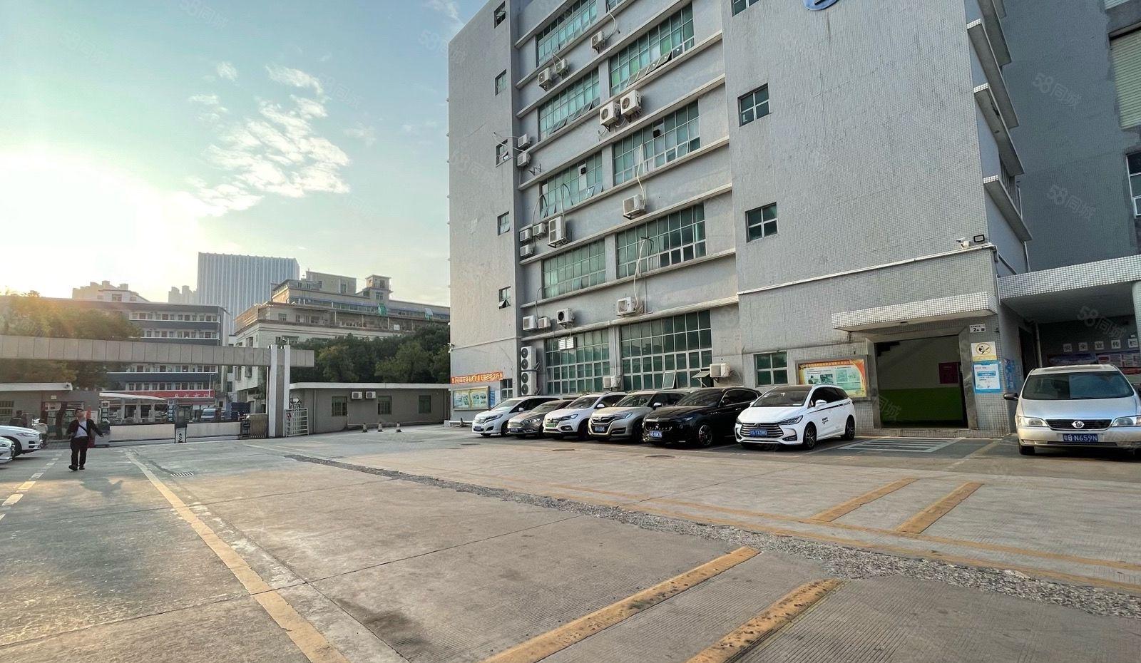 龙华大浪科技园精装修整层3700平方可分租仓库厂房出租