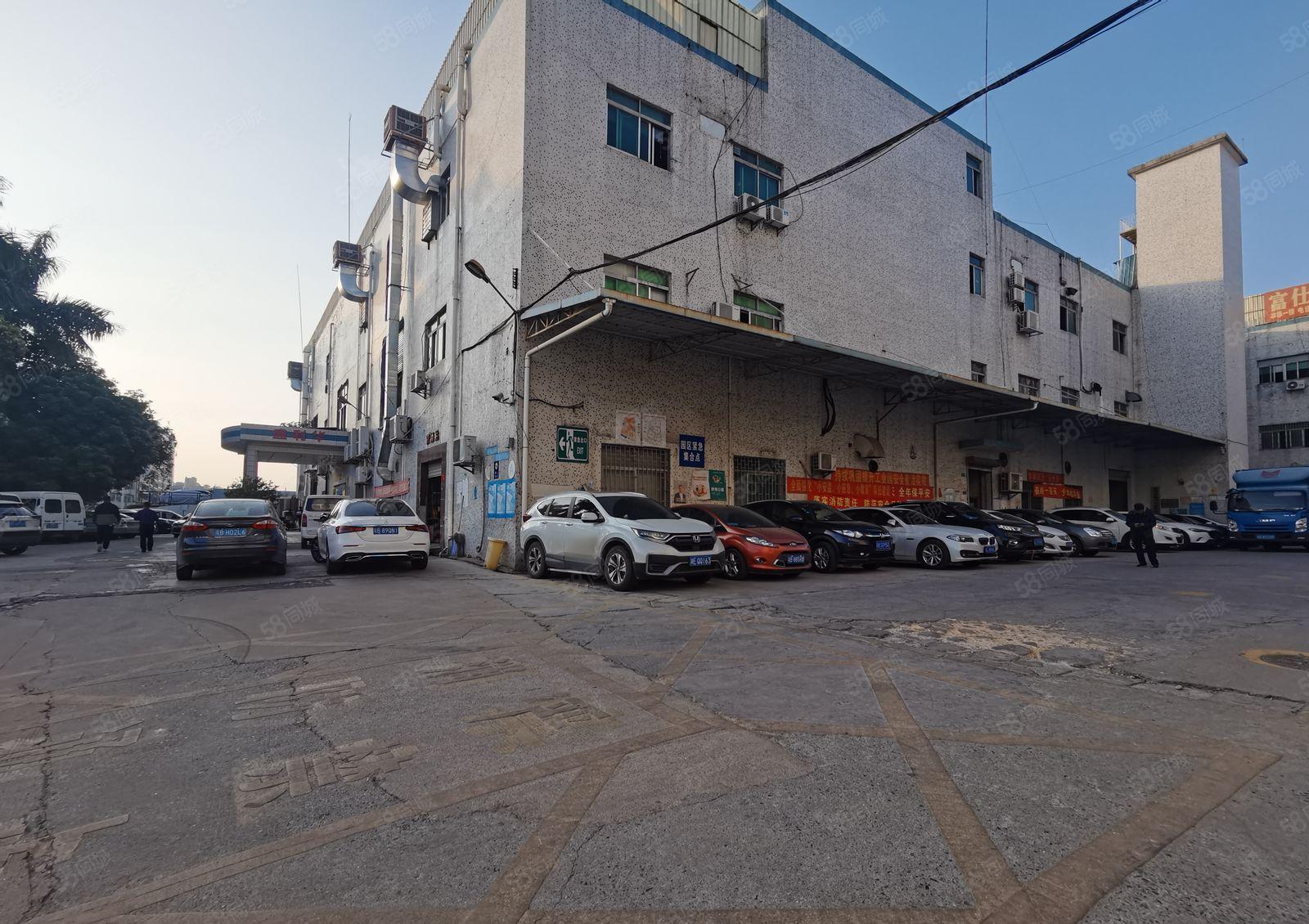 桂花主干道边佳怡工业区，楼上带装修厂房出租面积500平米