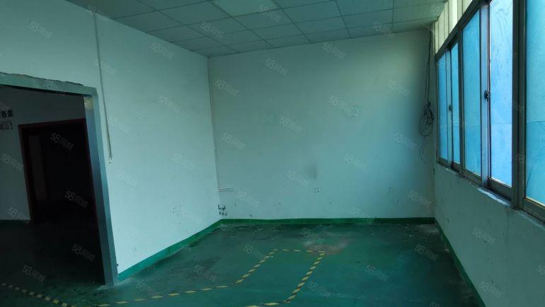 观澜龙澜大道边600平方带装修厂房出租适合多行业入驻20块