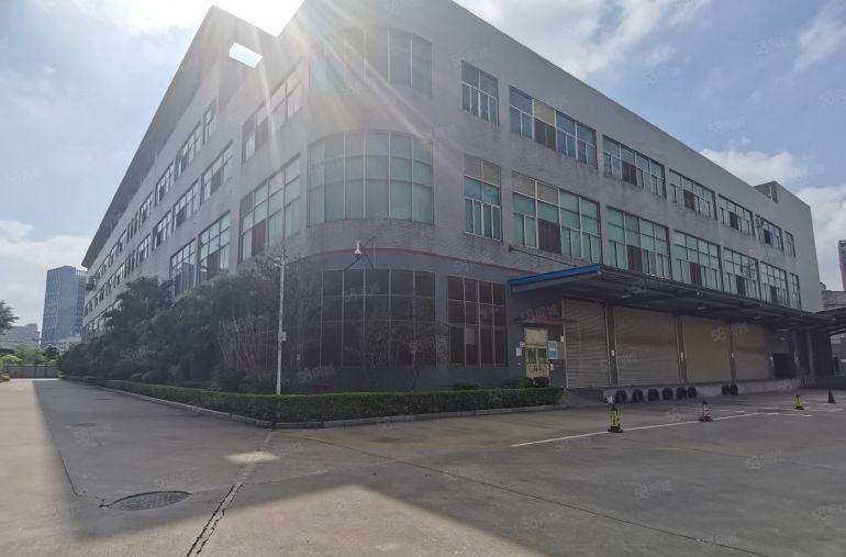 龙华区观澜高速口主干道边原房东红本厂房整栋30000平，在租