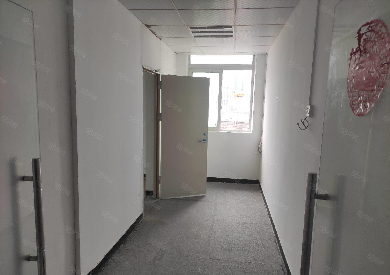 龙华油松精装修厂房120平米出租 1加1格局