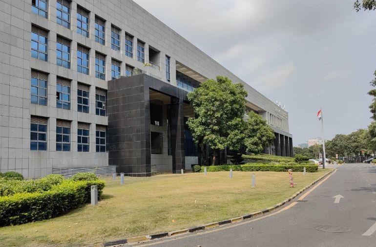 一手房东！龙华大浪工业区新空出整栋2万平方红本厂房仓库出租