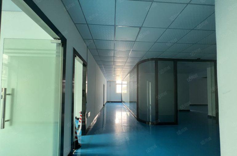 龙华大浪红本厂房2700平方无尘车间出租带精装修办公室好招工