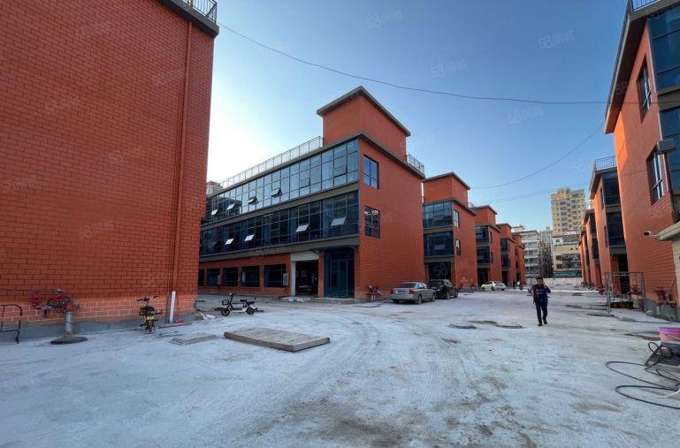 龙华三联村委低价32元小独栋出租可围成独院，可分租，空地超大