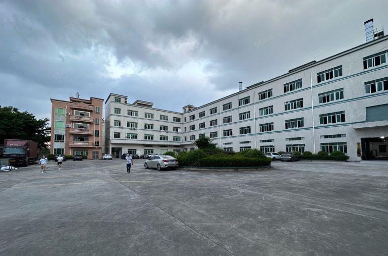 观澜章阁工业区15000平原房东独门独院厂房出租分租可办环评