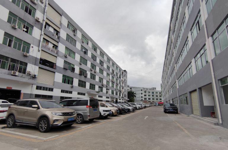 观澜竹村地铁站 高速口厂房100平方960平方，大小可分租