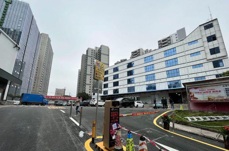 龙华清湖地铁口创意园1000平精装办公电商仓库出租