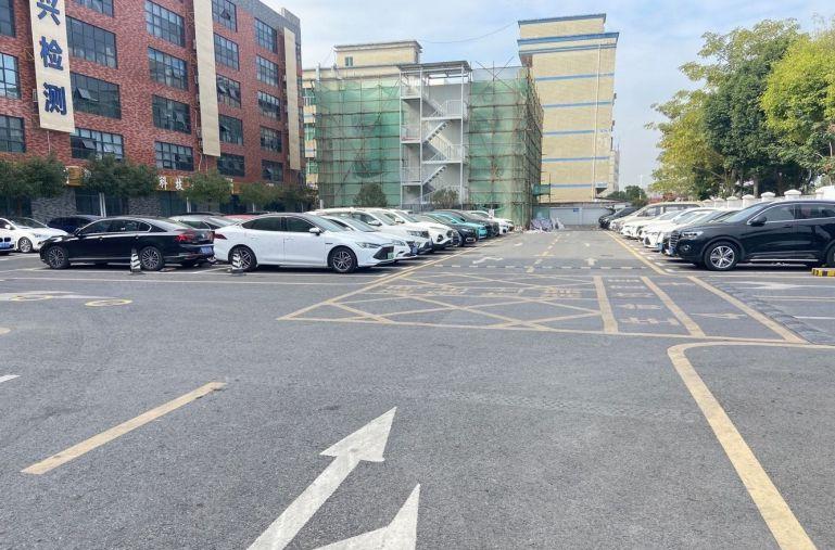 龙华大浪原房东独门独院红本厂房出租5000平可分租仓库招租转