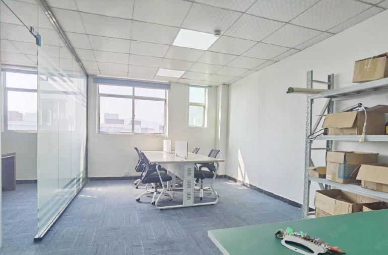 龙华大浪，港深创新园精装修办公室，120平朝南，家私电器全齐