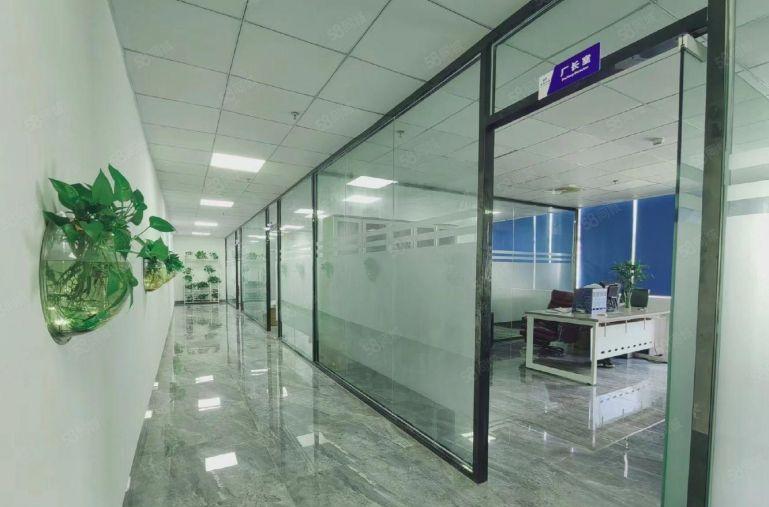 龙华民治地铁口新出整层2300平豪华装修厂房出租办公车间仓库