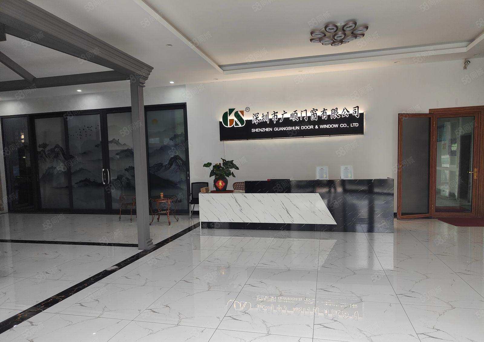 观澜高新区轻轨站边大型园区内1楼1600平高度5.8米带装修