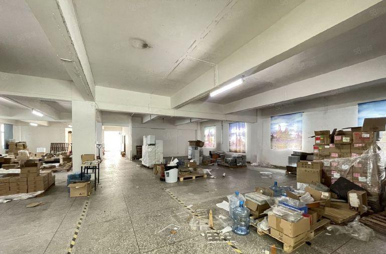 观澜大和轻轨站200米楼上500平电商生产厂房出租