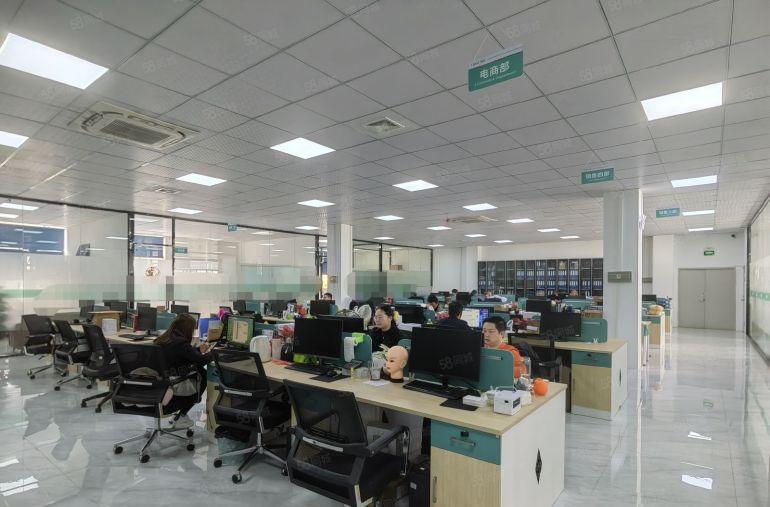 龙华大浪商业中心原房东红本豪华装修厂房出租1000平仓库可分