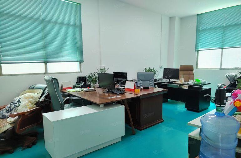 观澜樟坑径原房东一楼1400平精装修厂房仓库出租水电齐全