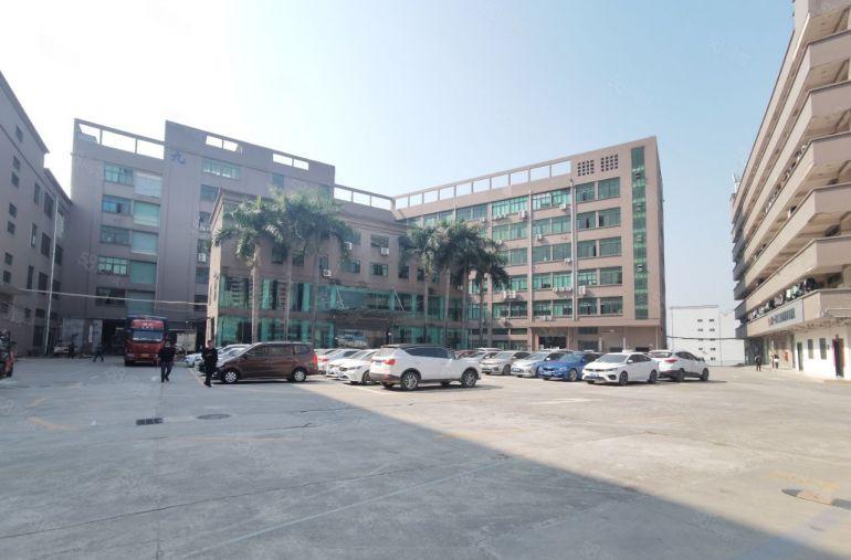 龙华观澜厂房出租楼上3000平方600平起分带装修空地大