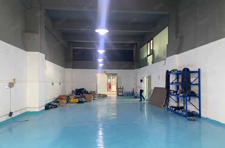 观澜一楼小面积厂房，一楼360平出租，层高6米带装修