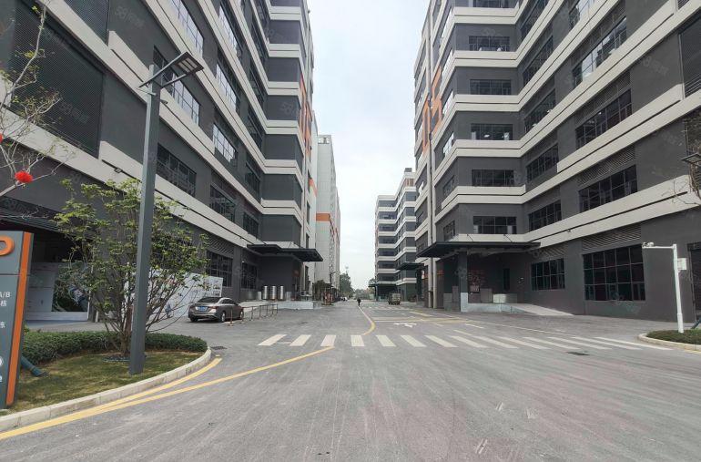 塘厦近观澜原房东12000平4层厂房出租可分租