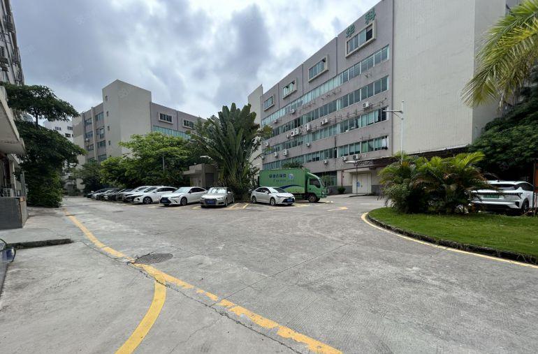 龙华原房东科技园楼上精装800平带前台3间办公室厂房出租