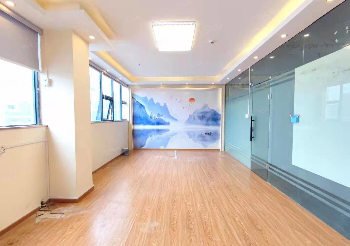 龙华汽车站新出精装修办公室出租610平41格局