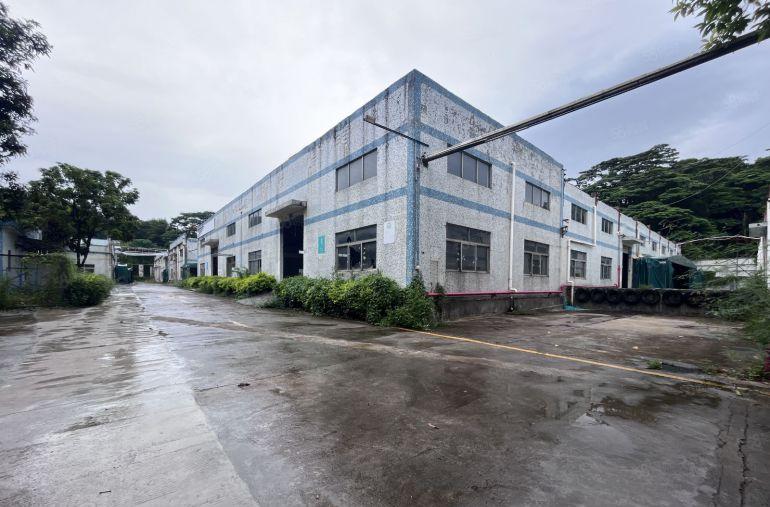 观澜地铁口原房东单一层独院12000平，一楼仓库电商精装修