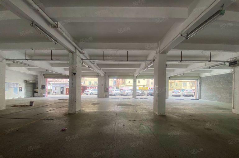 龙华牛地铺一楼厂房300平出租，前后有门，租金32元