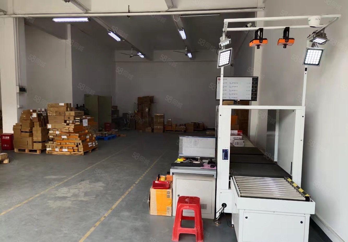 清湖北地铁口新出标准厂房一楼450平