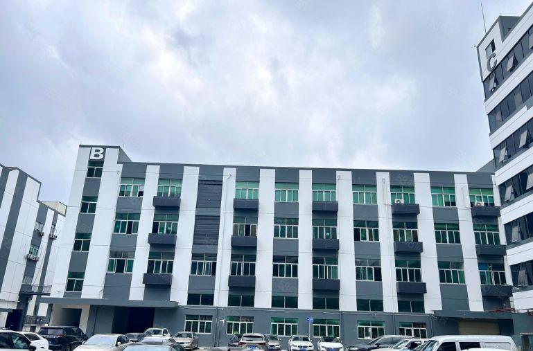 龙华大浪商业中心100平厂房起租 带装修空地大停车位充足