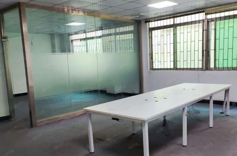 龙华一楼1400平带精装修无尘车间厂房出租沈海高速清湖口附近