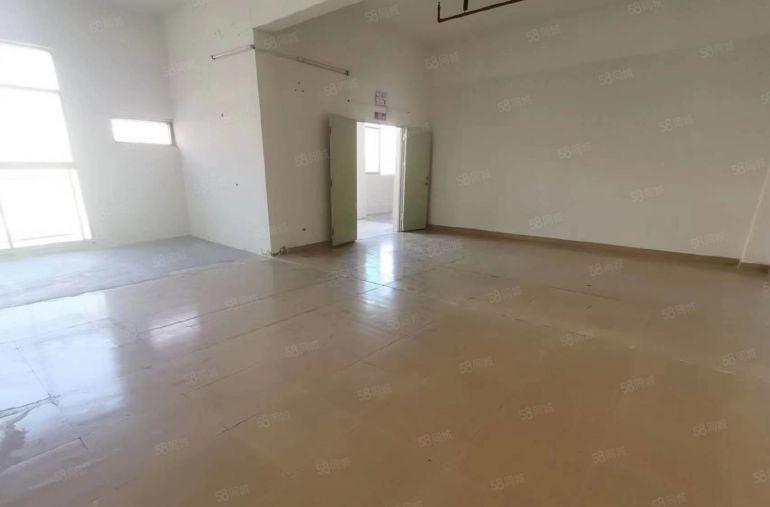 清湖北站旁 原房东出租厂房及办公室 精装修 26平