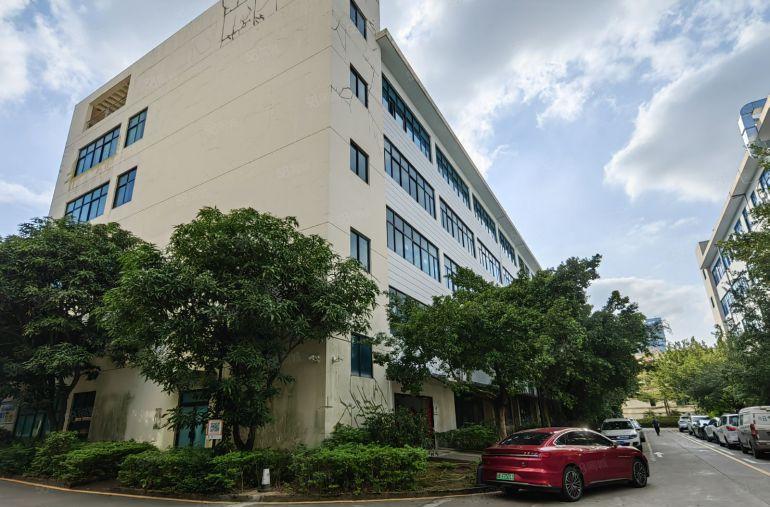 2000平起龙华大浪独门独院原房东厂房10000平出租交通方