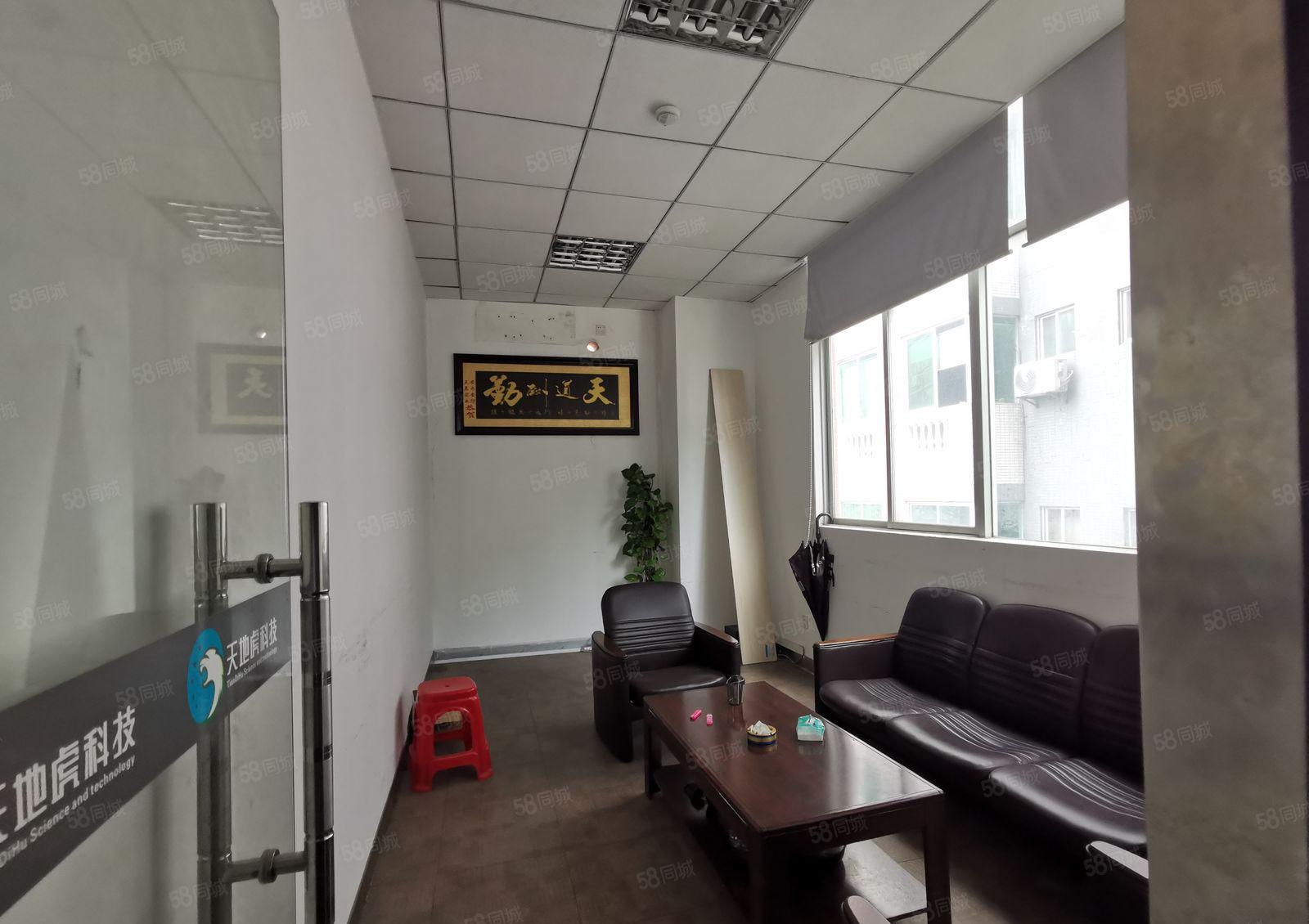 龙华浪口500平原房东整层精装修仓库厂房出租，200平起分租