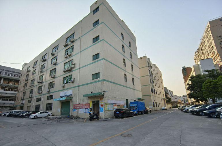 300平分  龙华6号线地铁1500平原房东红本厂房仓库出租