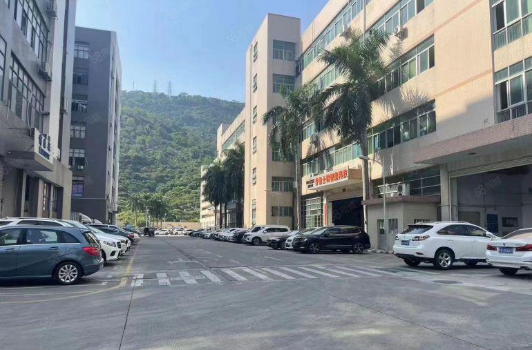 观澜原房东新出二楼2200平方带装修厂房仓库出租形象好空地大