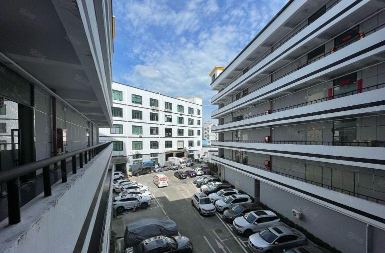 龙华大浪红本工业园200平方米精装修厂房出租 拎包入驻