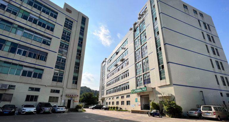 龙华观澜大型厂房园区空地大可进挂车300起红本原房东直租