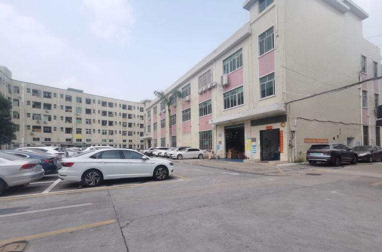 观澜大富工业区楼上厂房出租单价22平米水电齐全简单装修