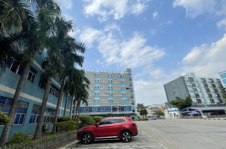 龙华大浪科技园楼上现成装修600平办公室厂房出租实用率高