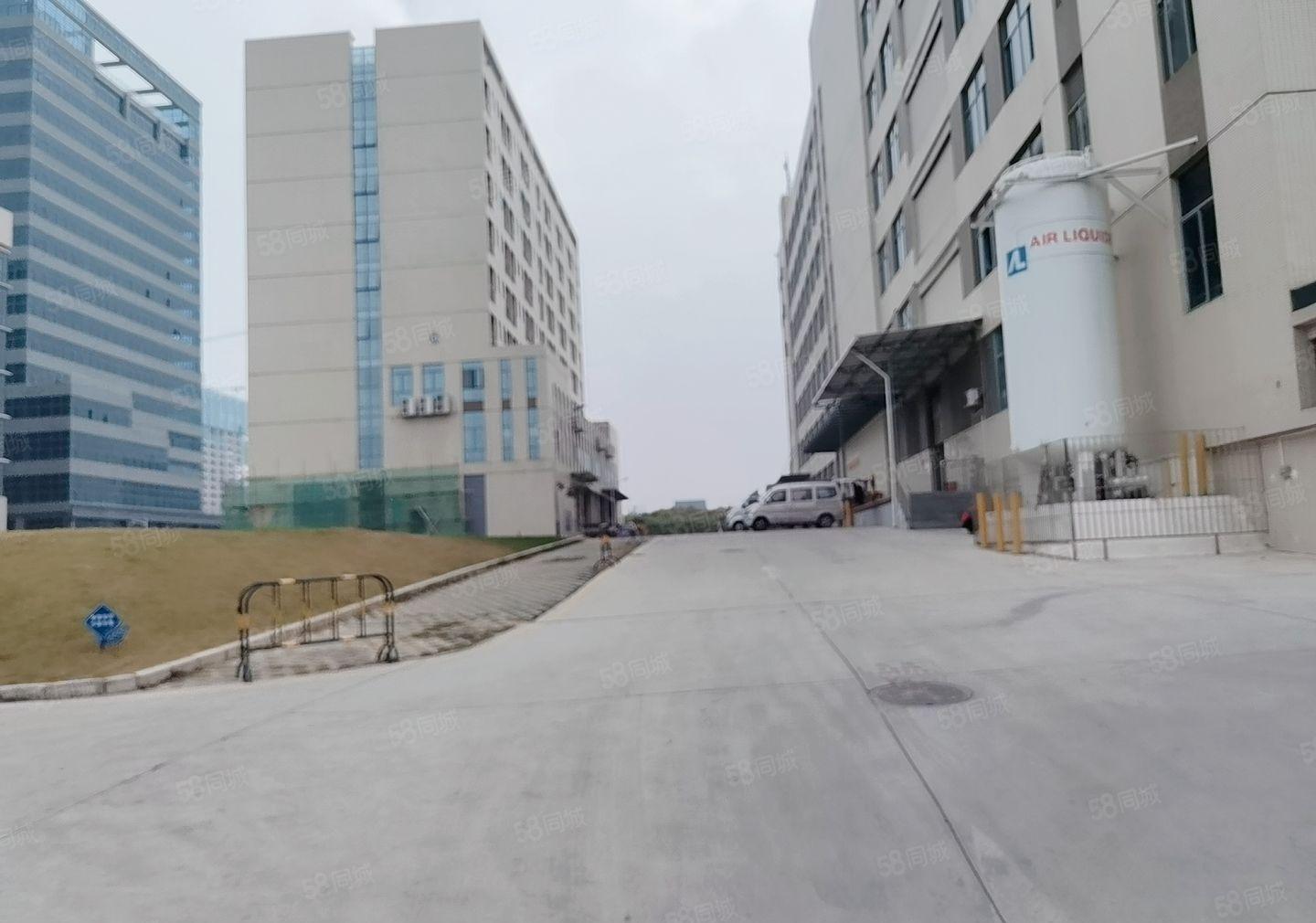 200平起大浪商业中心原房东工业园区标准厂房二楼1000平方