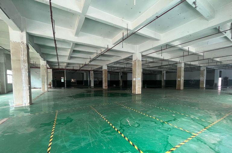 龙华民治地铁口厂房出租2000平，行业无限制可办环评