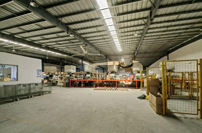 免租期三个月龙华元芬物流园新出一楼3300平仓库厂房出租